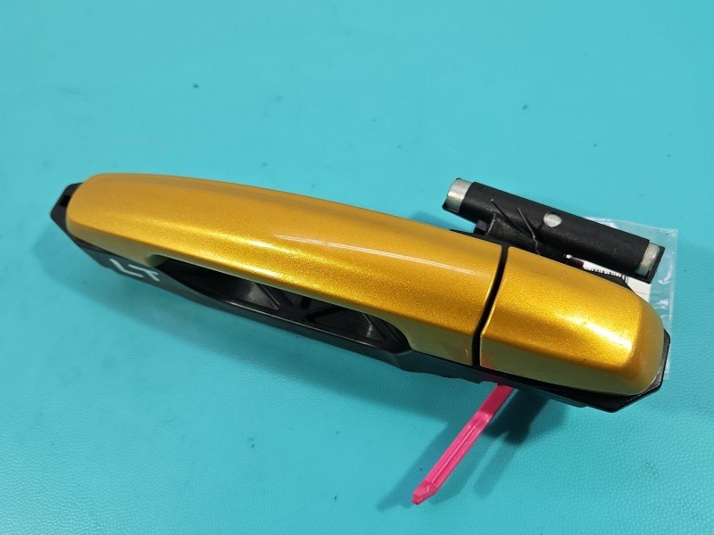 Klamka tył lewa zewnętrzna Suzuki Vitara II 2015-