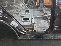 Próg prawy SŁUPEK ŚRODKOWY B BMW X5 F15 HB 5d SPARKLING BROWN METALLIC B53