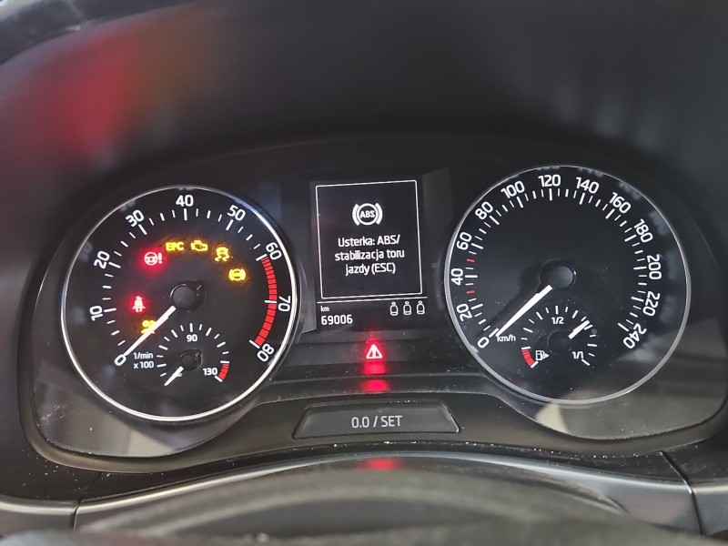 Licznik Skoda Fabia III 6V0920740B 1.2 TSI (CJZD) EUROPA