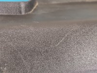 Osłona ZAŚLEPKA PLASTIK pasa tylnego, rysy Opel Grandland