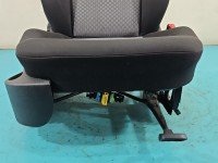 Fotel prawy przód pasażera Vw Polo V 6R 09- 5d EUROPA