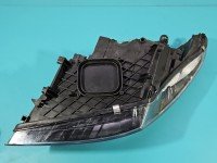 Reflektor prawy lampa przód Renault Megane III EUROPA