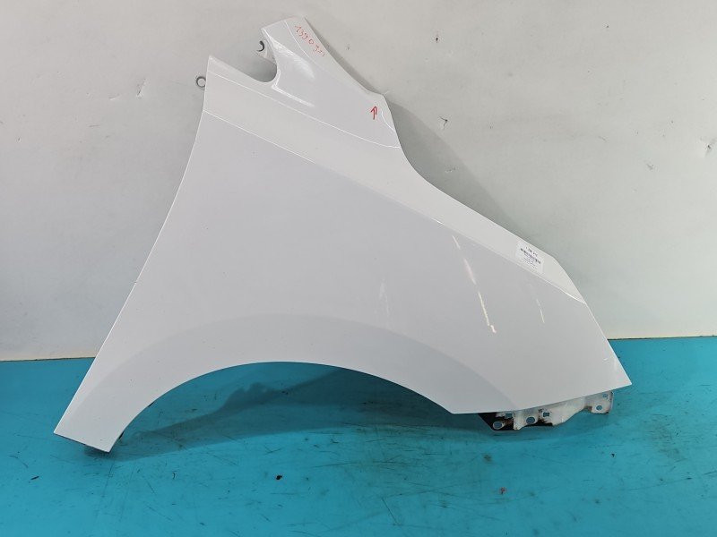 Błotnik przód prawy Hyundai Ix35 biały TCW