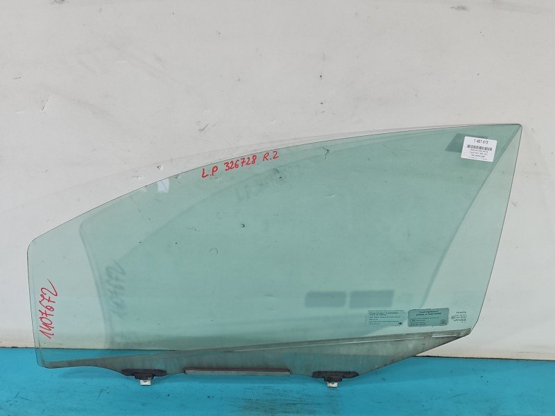 Szyba drzwi przód lewa Toyota Yaris II HB