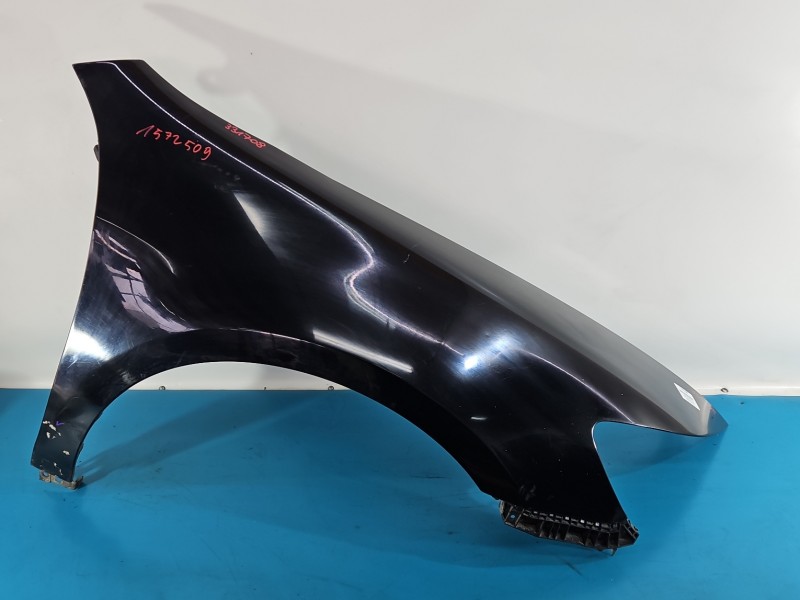 Błotnik przód prawy Honda Legend IV KB1 B92P