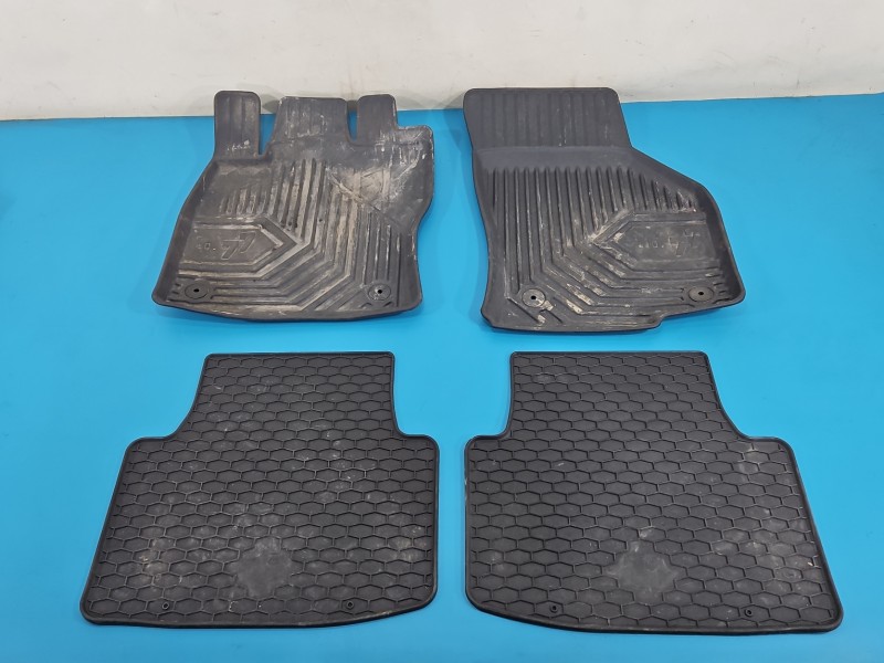 Dywaniki komplet Vw Passat B8