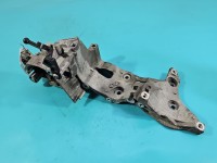 Mocowanie uchwyt Alternatora, pompy wtryskowej Audi A4 B9 04L903143D