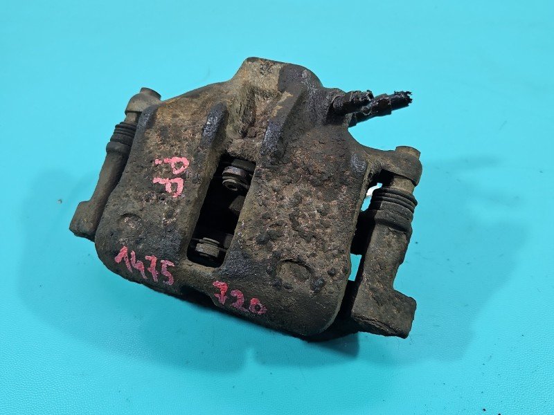 Zacisk przód prawy Audi 80 B4 2.0 jedn Zacisk przód prawy Audi 80 B4 2.0 jedn