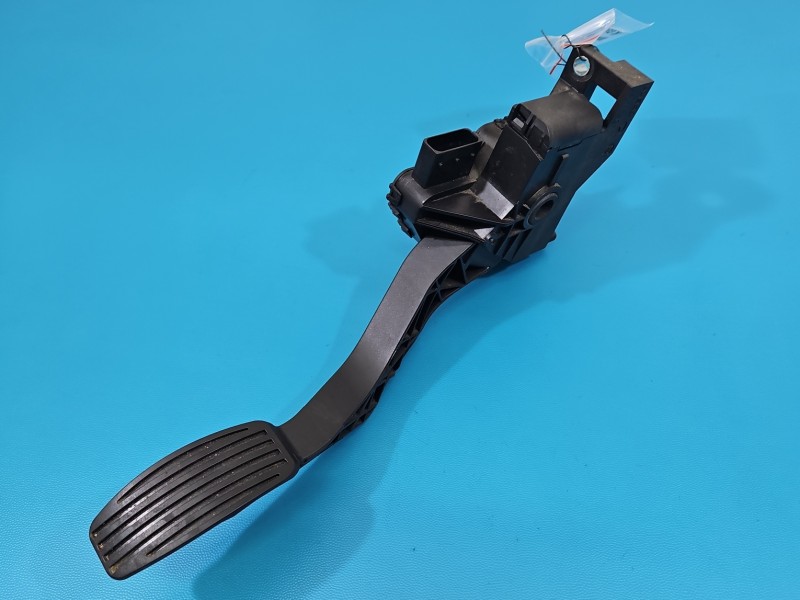 Pedał gazu potencjometr Iveco Daily V 14- 3.0 hpi 5801333490