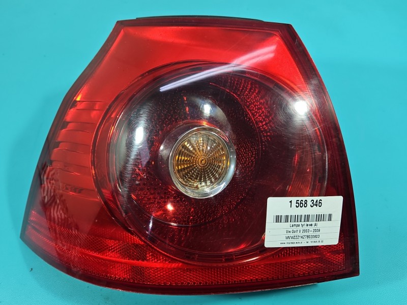 Lampa tył lewa Vw Golf V HB Uszkodzone mocowanie wkładu / w błotnik EUROPA
