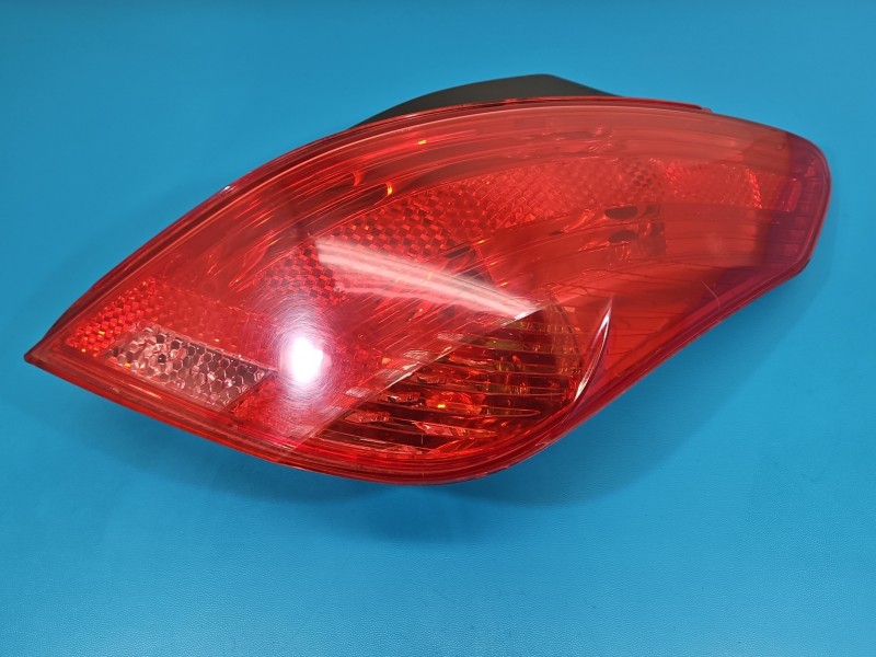 Lampa tył prawa Peugeot 308 I T7 HB EUROPA 9680425680