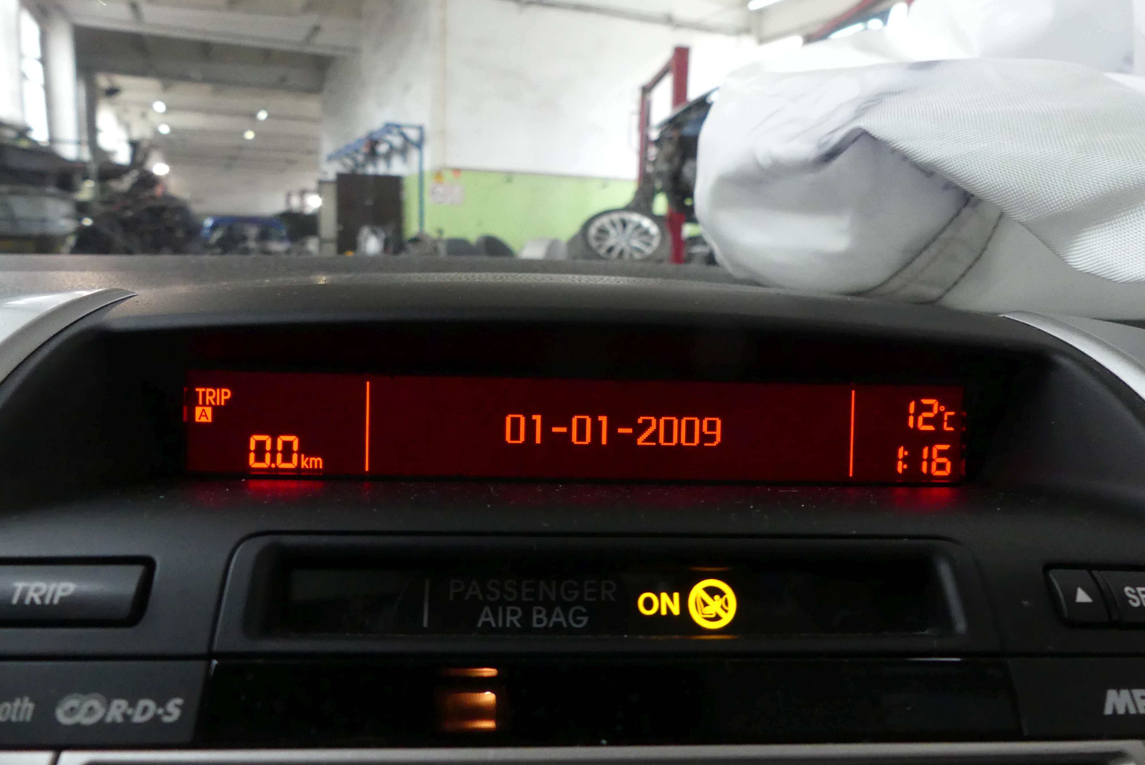 Wyświetlacz Kia Venga 941011P000