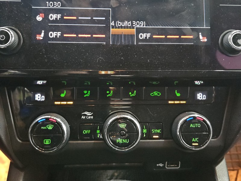 Konsola panel nawiewu Skoda Octavia III 5E0907044AS