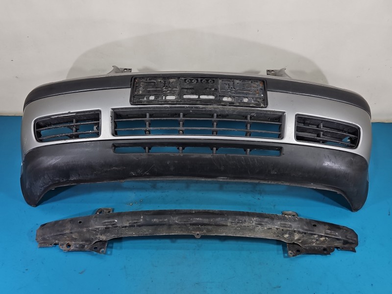 Zderzak przód przedni Vw Golf IV 1