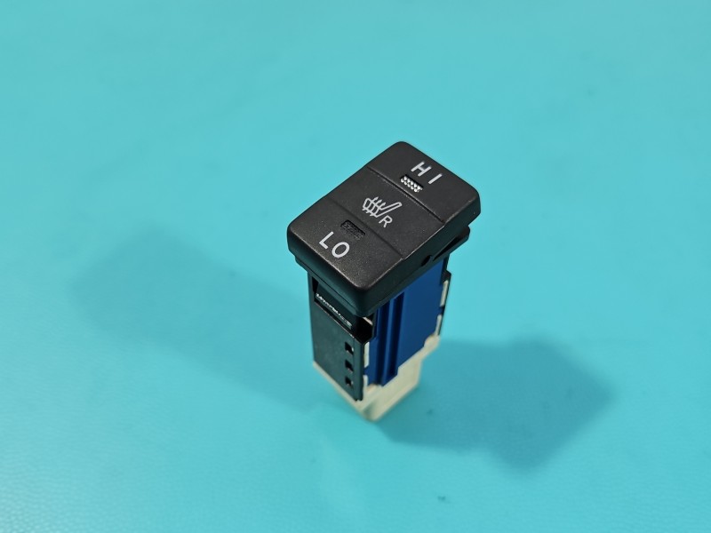 Przełącznik Ogrzewania fotela Toyota Rav4 IV 191690