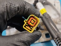 Zawias maski prawy Jaguar XE X760 biały NER