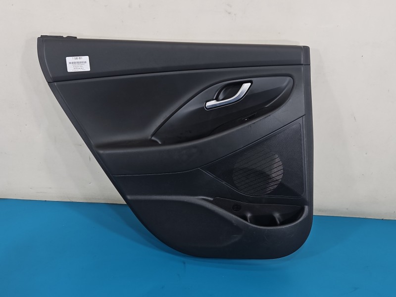 Tapicerka drzwi tył lewa boczek Hyundai I30 III 16- 83301-G4110