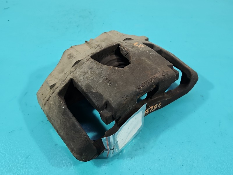 Zacisk przód lewy Volvo XC90 I 02- 2.4 D5 (D5244T)