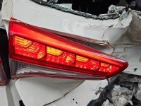 Lampa tył lewa LED Z KLAPY TYŁ 15-18 Uszkodzone mocowania, pęknięta obudowa. Uszczerbany klosz Hyundai Tucson III 15-20 HB