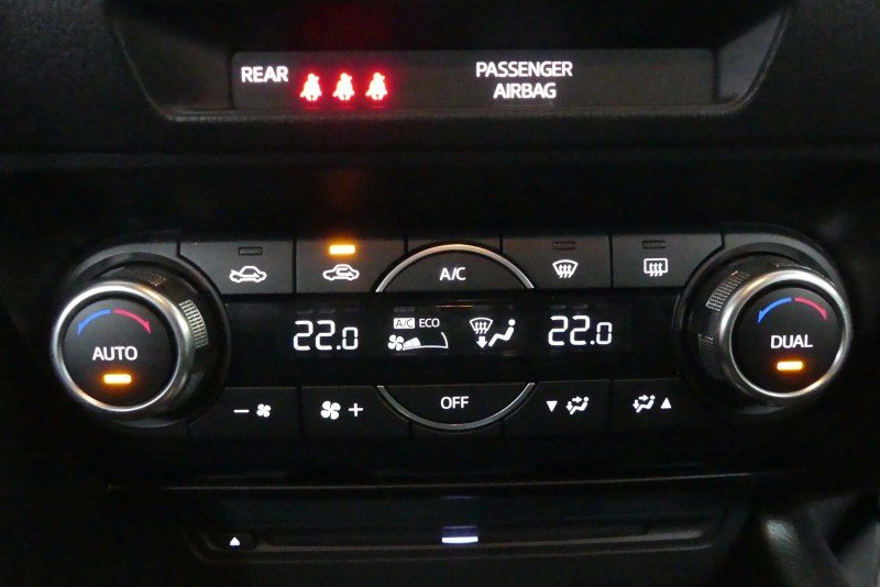Konsola panel nawiewu Mazda 3 III BM 13-18