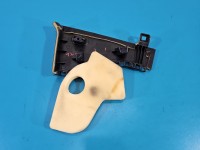 Osłona ZAŚLEPKA PLASTIK SŁUPKA TYŁ LEWA Maserati Ghibli III 13- 670011412