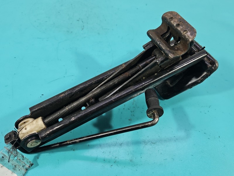 lewarek Podnośnik samochodowy trapezowy Fiat Fiorino III