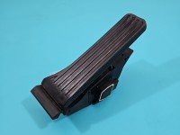 Pedał gazu potencjometr Mercedes W212 A2043000004 2,2.0 CDI