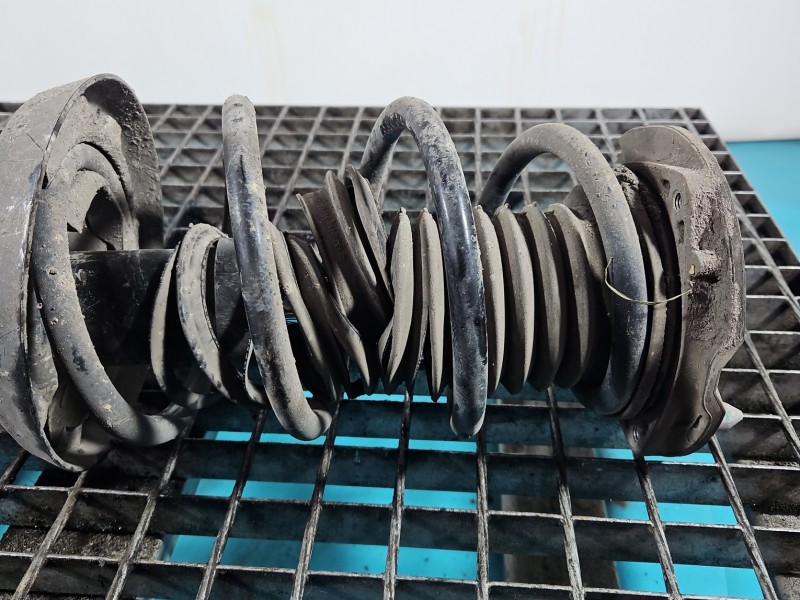 Sprężyna przód przednia Opel Astra V K 1.6 CDTI