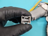 Podnośnik przód lewy HONDA HR-V I 99-06 5d HB