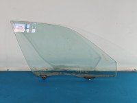 Szyba drzwi przód prawa Toyota Corolla E11 HB