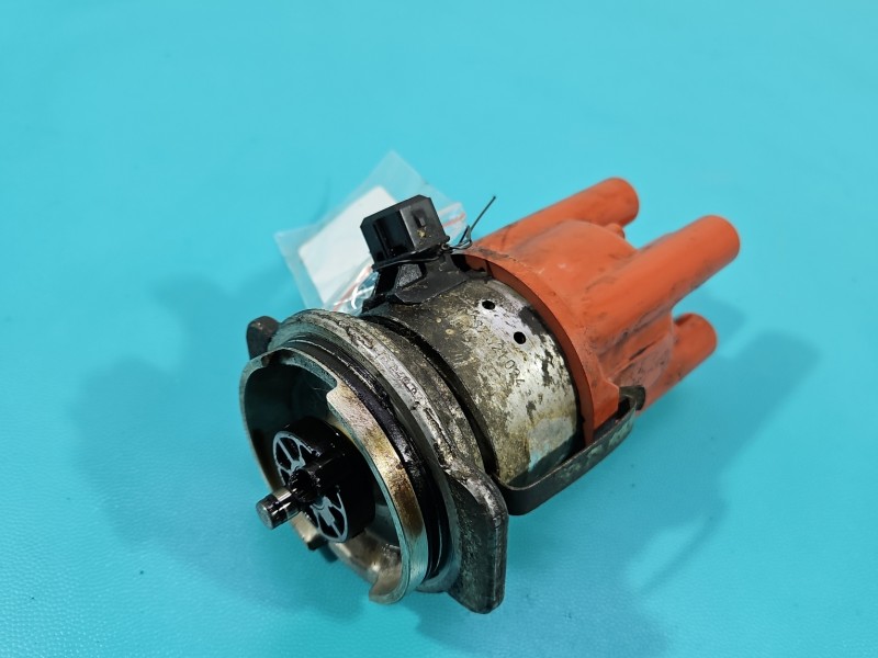 Aparat zapłonowy Opel Astra I F 0237521024 1.4 jedn