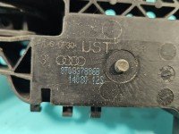 Klamka przód prawa zewnętrzna AUDI A4 B8 8T0837886B