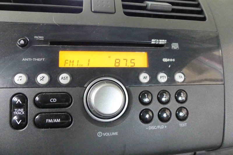 Radio fabryczne Suzuki Swift Mk6 39101-62J3, 39101-62J30 radioodtwarzacz