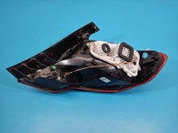 Lampa tył lewa Producent części: FIAT, SEDAN / Z LISTWĄ ŻARÓWKOWĄ Fiat Tipo II 15- sedan EUROPA