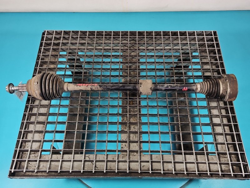 Półoś przód prawa Skoda Octavia III 1.5 TSI manual