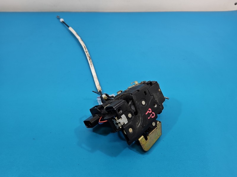 Zamek przód prawy Audi A6 C5 EUROPA 9 PIN 4B1837016B