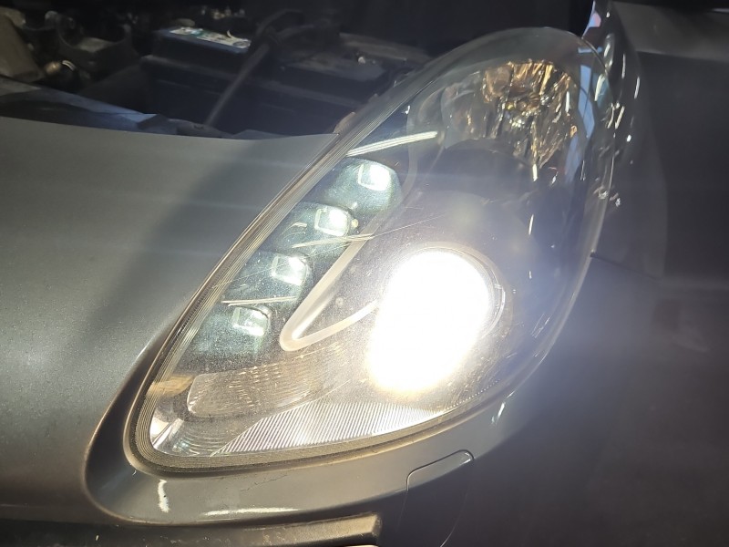 Reflektor lewy lampa przód Alfa romeo Giulietta EUROPA