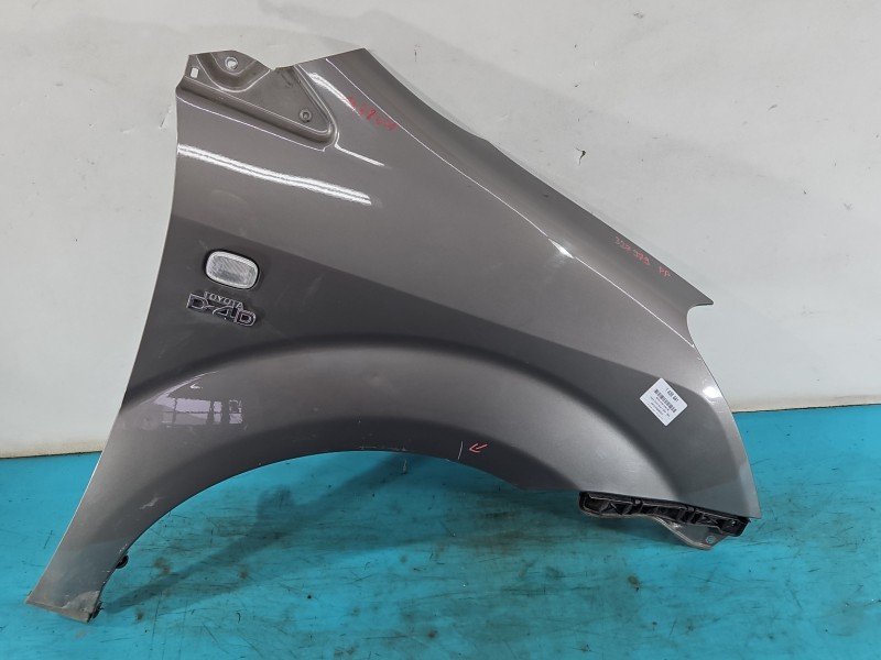 Błotnik przód prawy Toyota Corolla Verso II szary 4S0