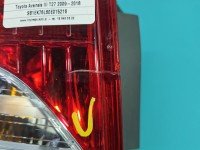 Lampa tył lewa TOYOTA, 08-11 PĘKNIĘTY KLOSZ Toyota Avensis III T27 kombi EUROPA
