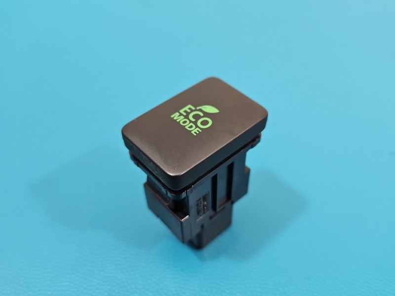 Przełącznik ECO Mitsubishi Eclipse Cross 8610A168