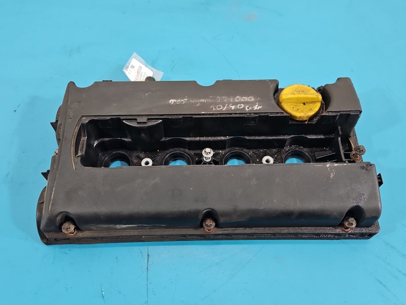 Pokrywa zaworów Opel Astra III H 1.6 16v