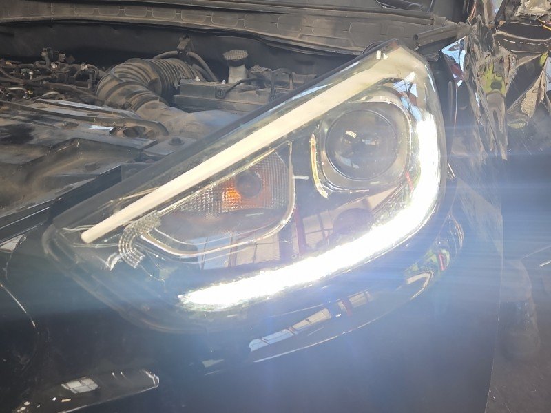 Reflektor lewy lampa przód Hyundai Ix35 09-13 EUROPA