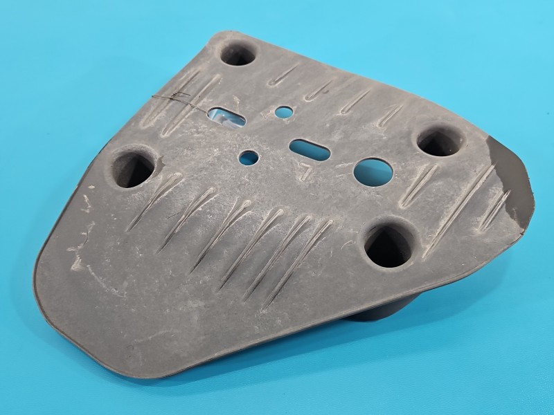 Osłona ZAŚLEPKA PLASTIK Kia Stinger 55230-J5000