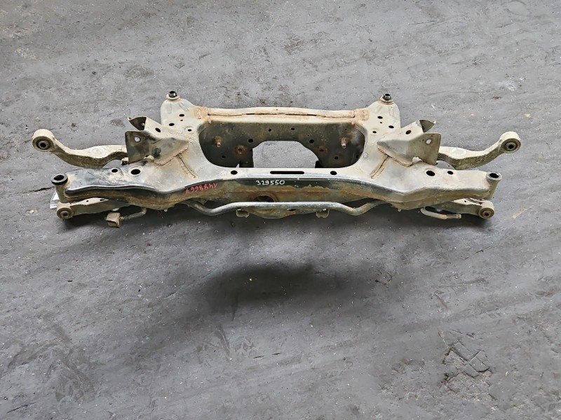 Tylna belka oś tył Renault Koleos 2.5 16V Tylna belka oś tył Renault Koleos 2.5 16V