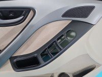 Tapicerka drzwi przód lewa boczek Hyundai Elantra V 10-16