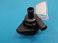 Pompka obiegu wody pompa Audi A5 8T 2.0 TFSI Cae 06H965561