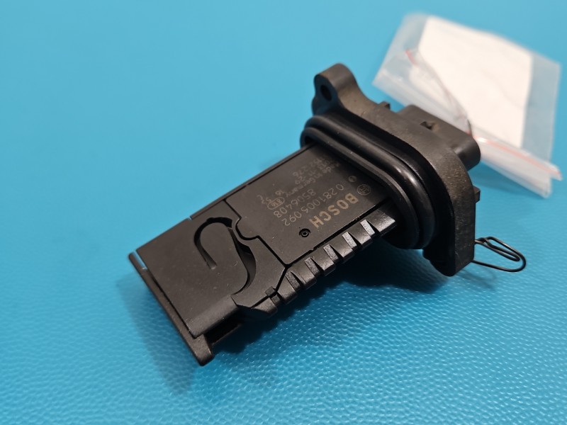 Przepływomierz bmw F30 0281006092, 8506408 2.0d (NZ7D20C)