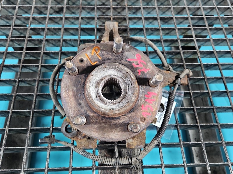 Zwrotnica lewa piasta przód 2.0 crdi (D4EA) Kia Sportage II 04-10