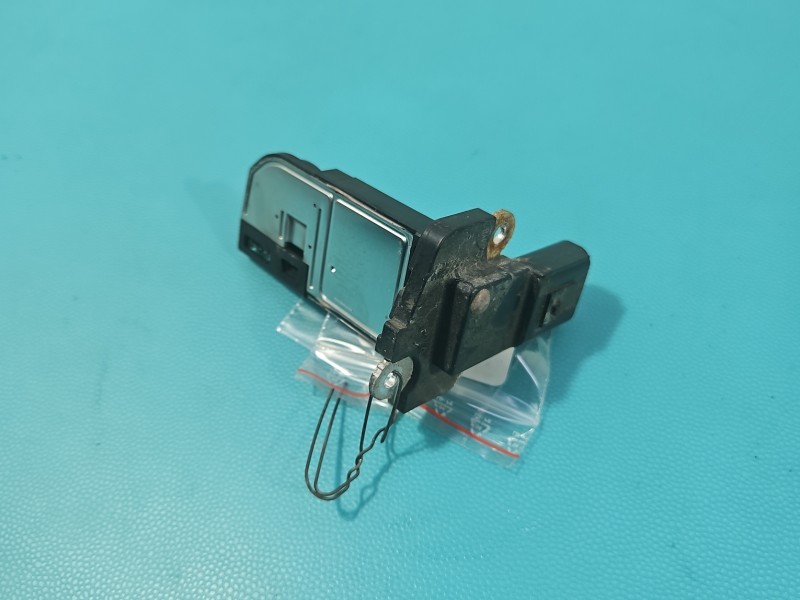 Przepływomierz Ford Kuga Mk1 I 08-13 2.0 tdci 4 PIN 12B579