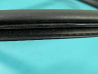 Uszczelka drzwi przód lewa Jeep Grand Cherokee IV WK2